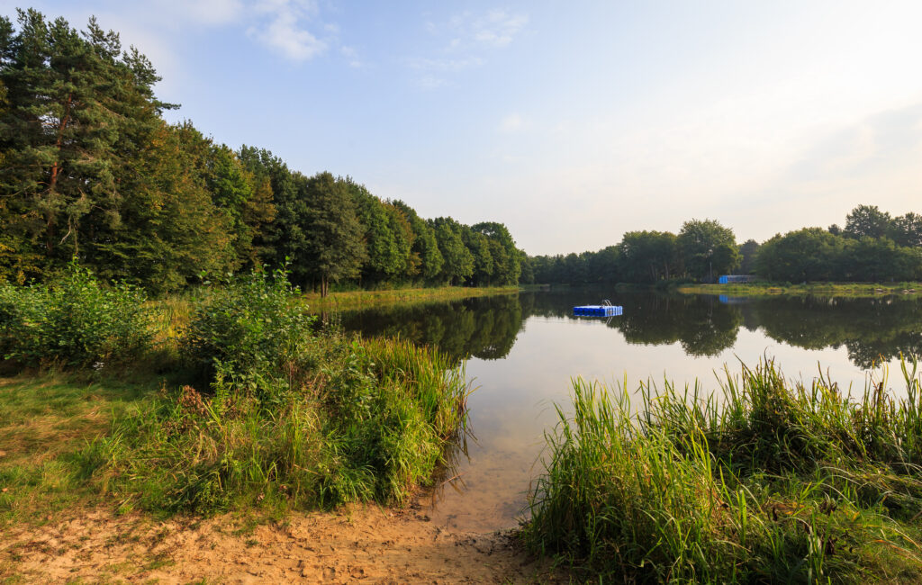 Krähenwinkel 森林湖