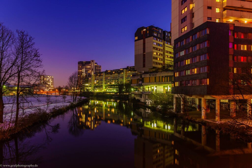 Ihm Zentrum bei Nacht