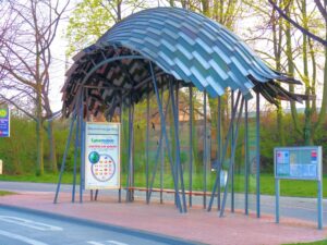 Автобусна зупинка Braunschweiger Platz: Броненосець