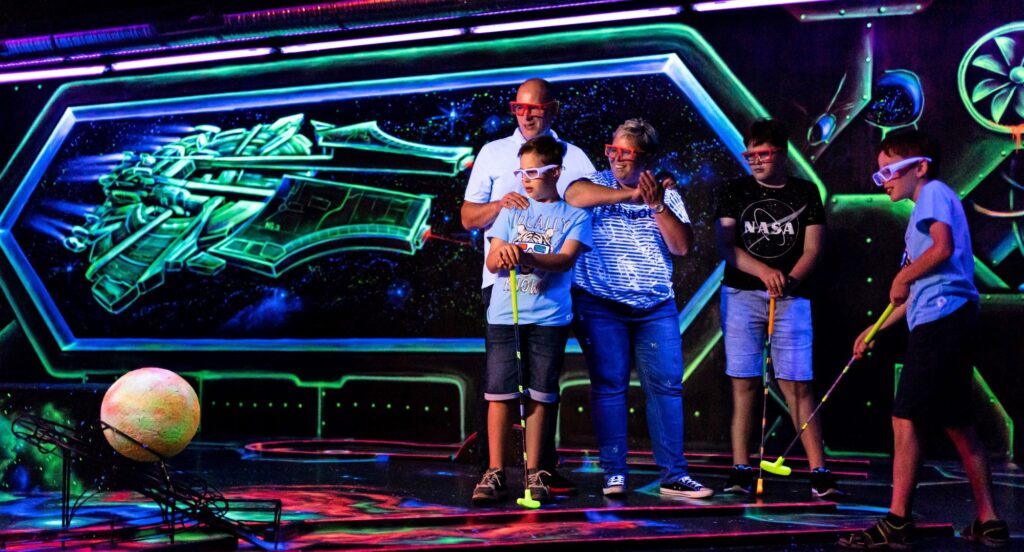 funXperience Hannover, NeonGolf