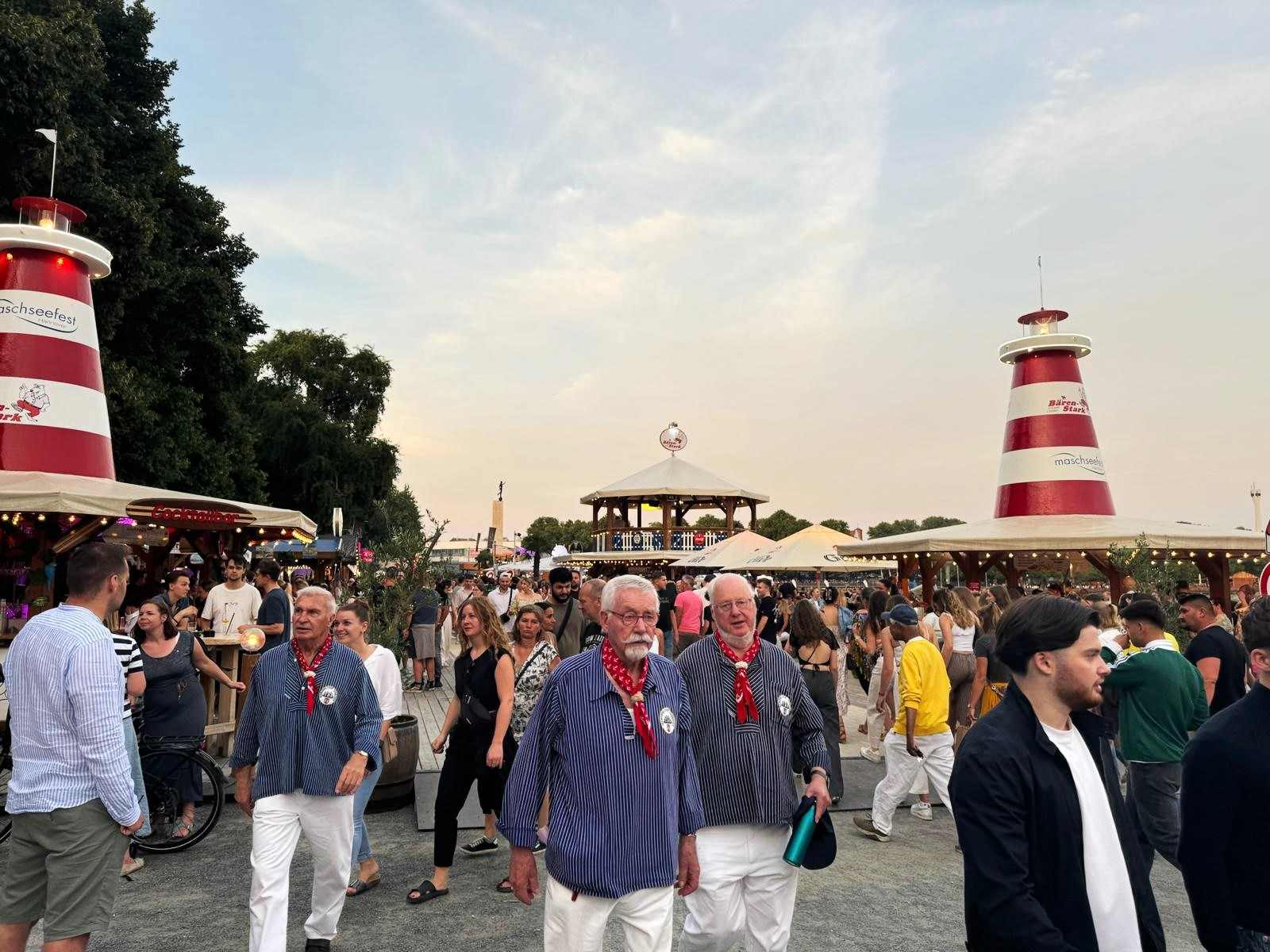 Maschseefest 开幕式 / c.HMTG